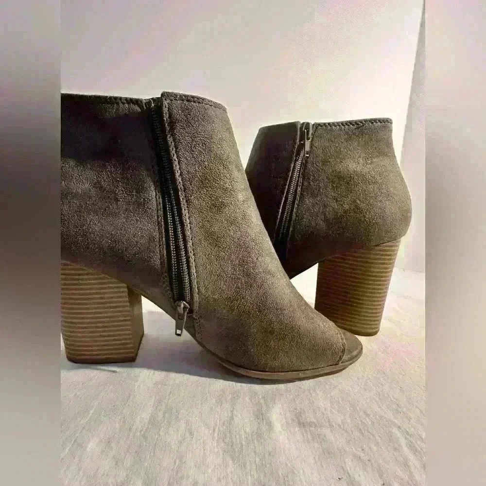 Suede Booties with Lace-up Design - Picture 5 of 9